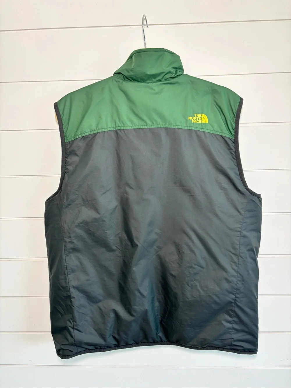 The North Face Vest Sweater Jacket Large Green Reversible Fleece Full Zip